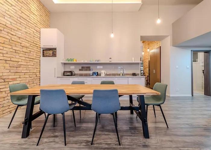 Anna's Ruin Corner * Budapest