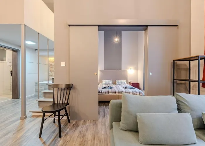 Anna's Ruin Corner * Budapest