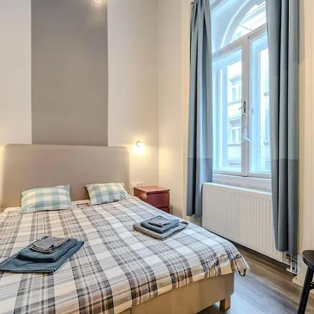 Anna's Ruin Corner Lägenhet Budapest